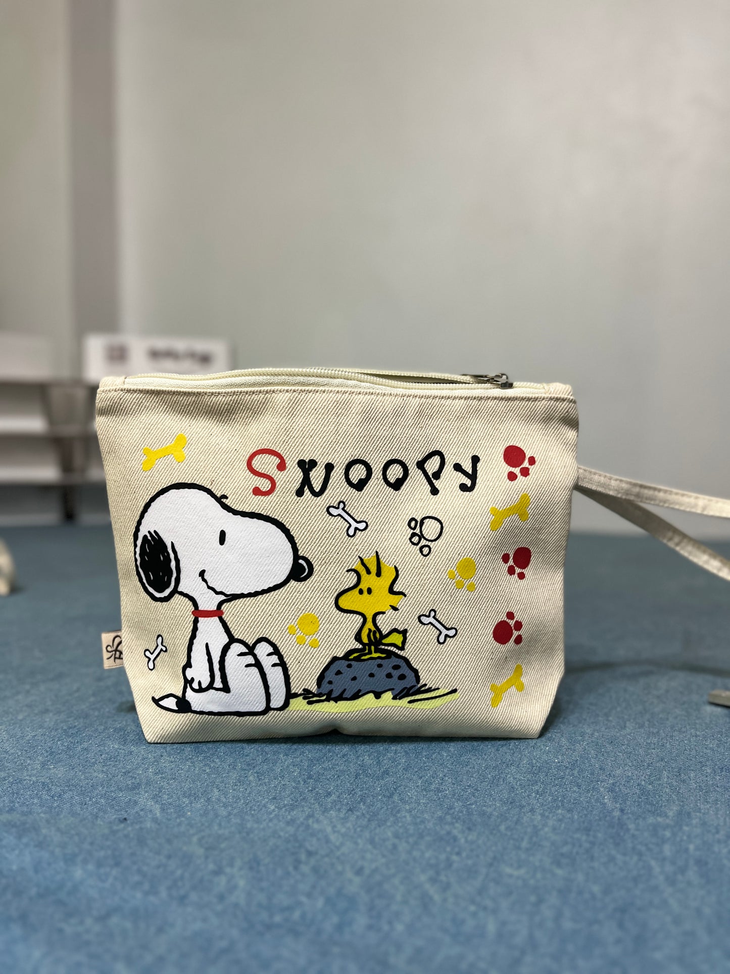 Snoopy huesos