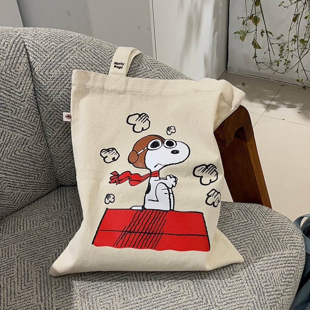 Flying Snoopy.
