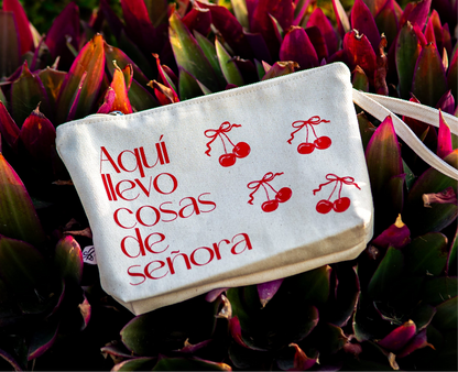 Aqui llevo cosas de señora